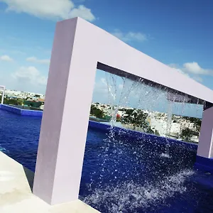 https://iris-studios-apartments.quintano-roohotels.com