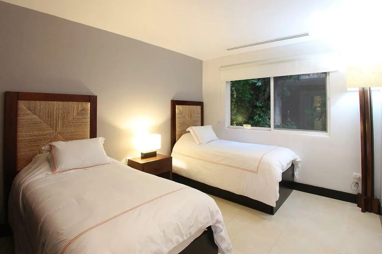 Pueblito Escondido By Hola Home And Land Playa del Carmen